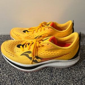 Saucony Women Running Shoe